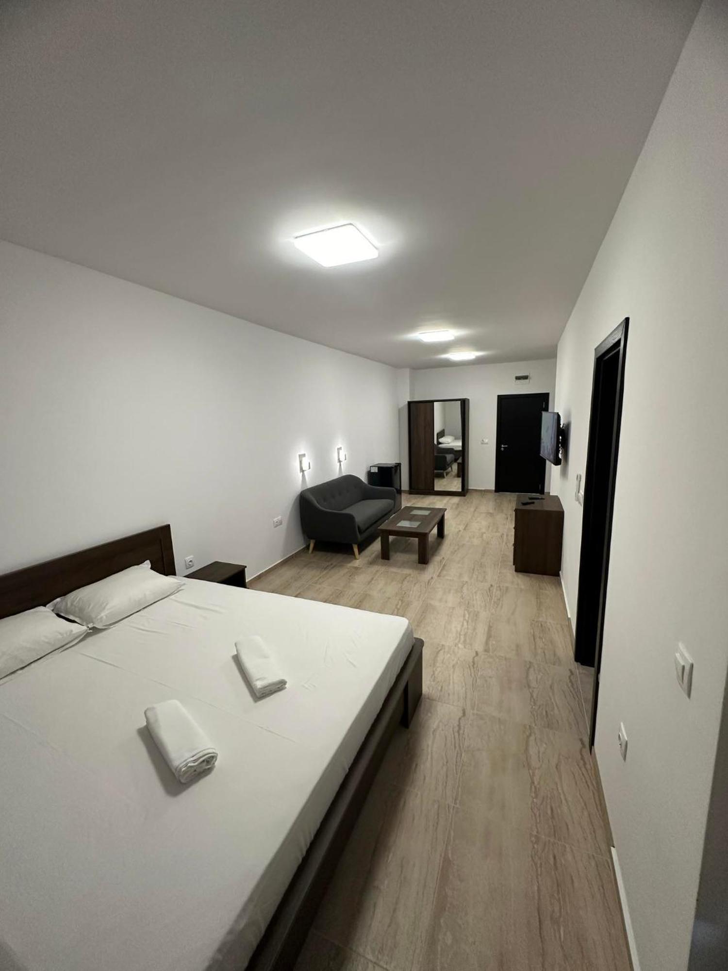 St George Apartcomplex Shkorpilovtsi Exterior photo