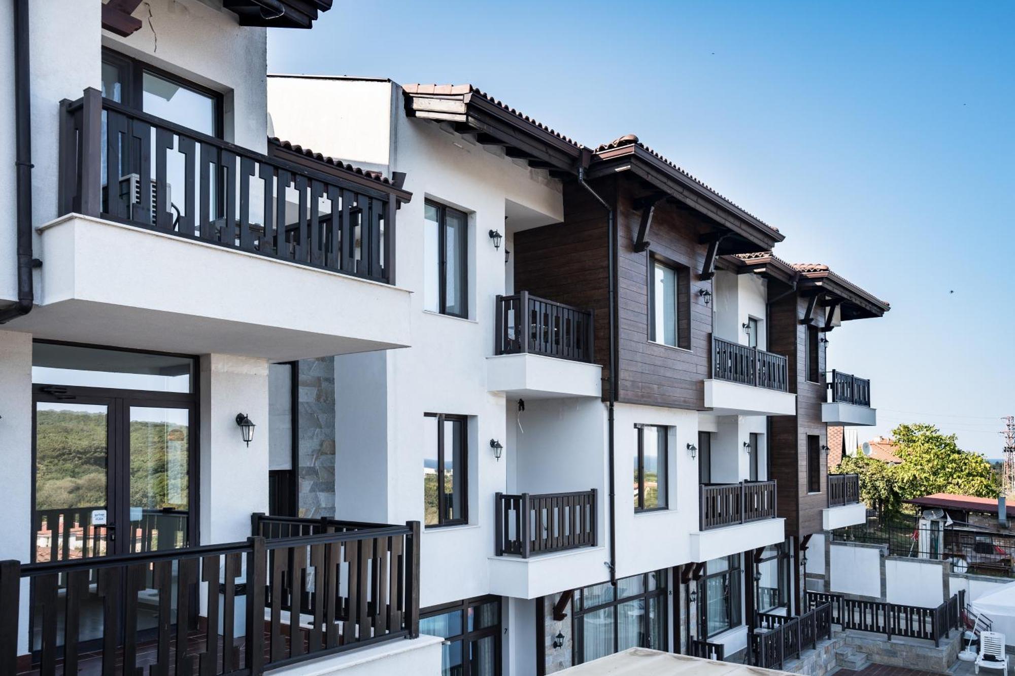 St George Apartcomplex Shkorpilovtsi Exterior photo