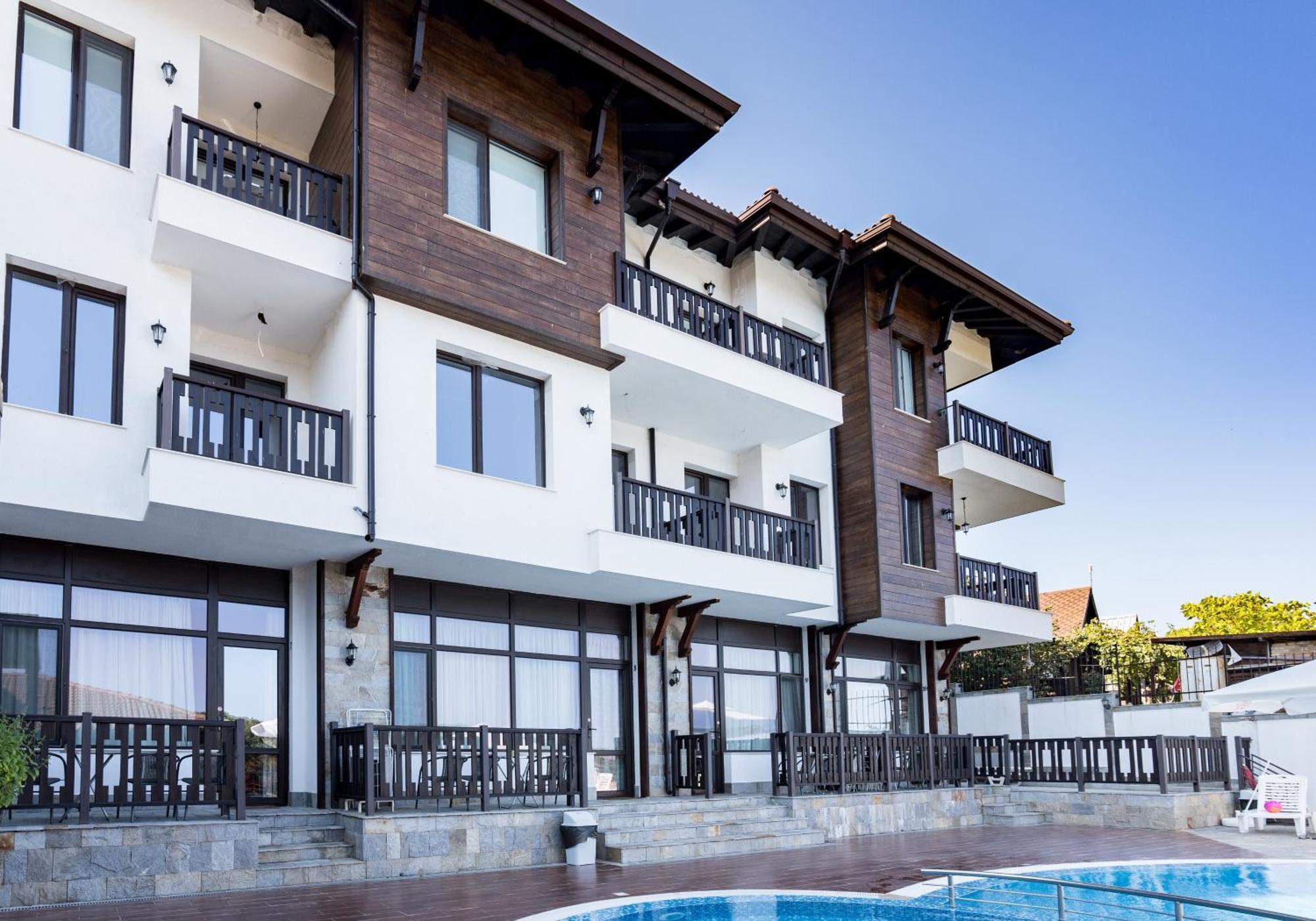 St George Apartcomplex Shkorpilovtsi Exterior photo