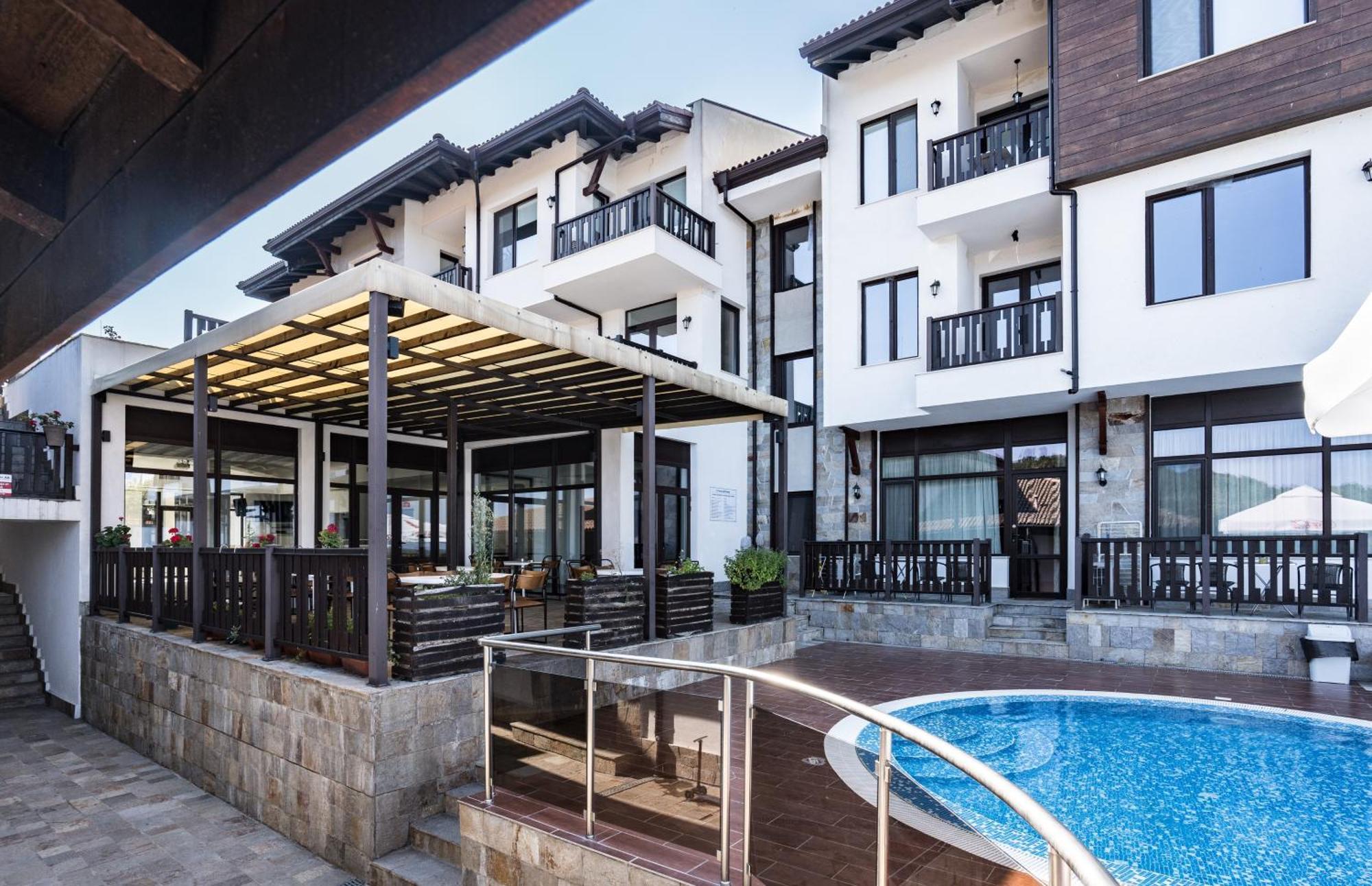 St George Apartcomplex Shkorpilovtsi Exterior photo
