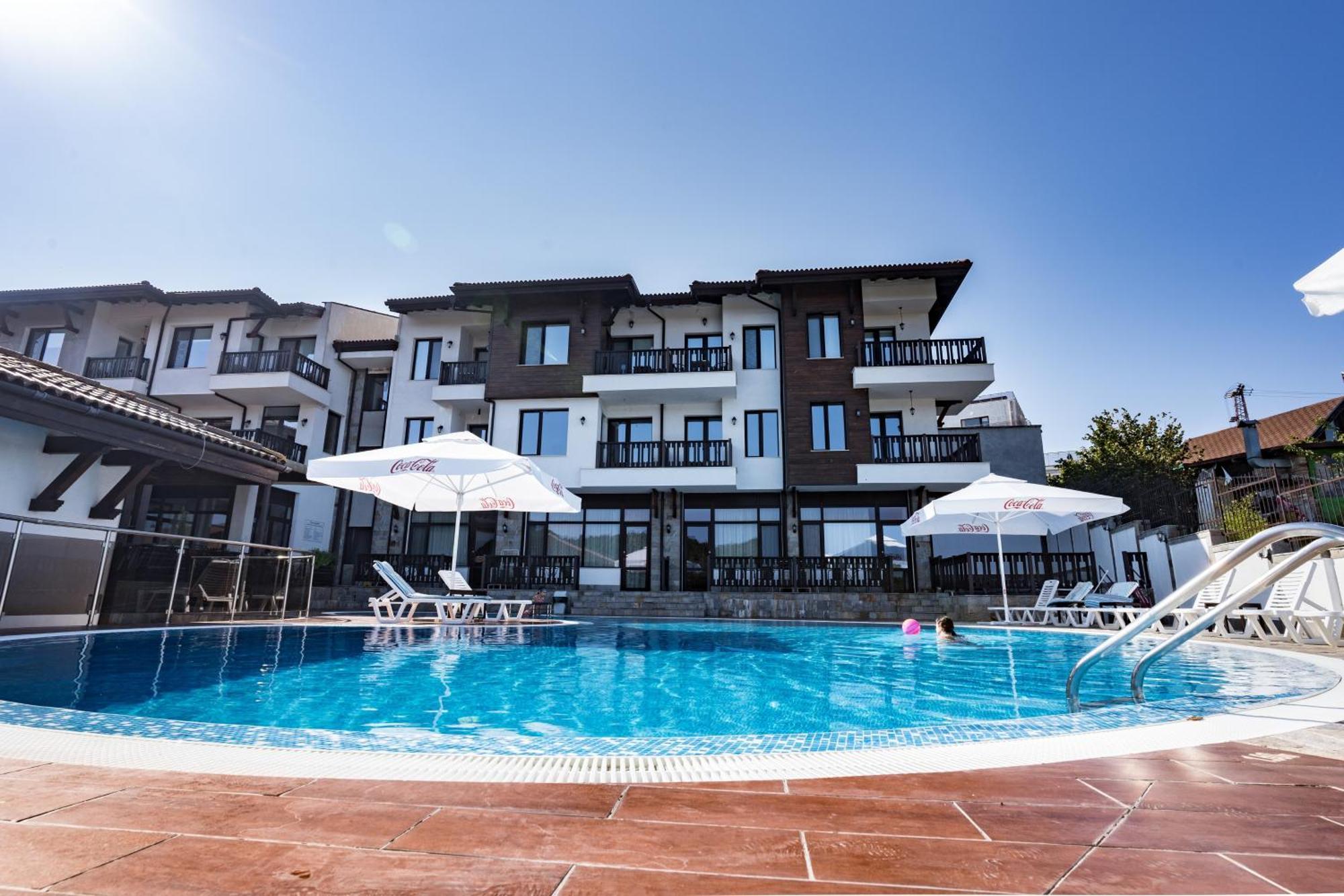 St George Apartcomplex Shkorpilovtsi Exterior photo