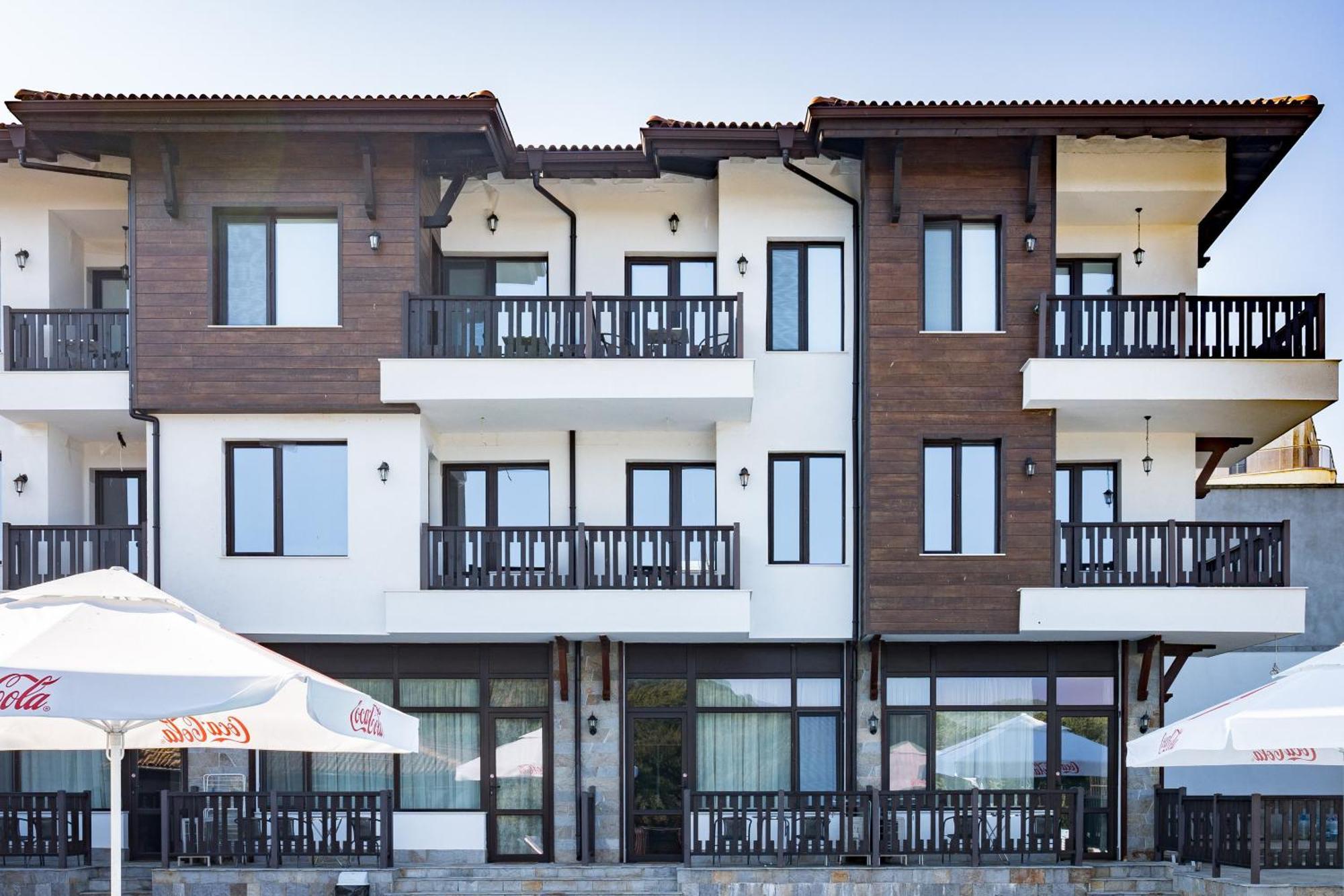 St George Apartcomplex Shkorpilovtsi Exterior photo